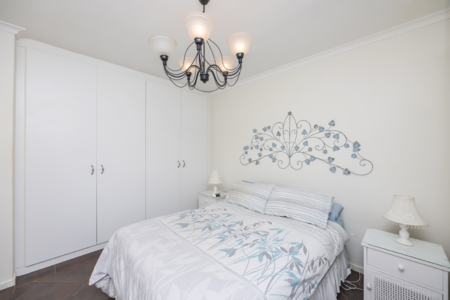 To Let 2 Bedroom Property for Rent in Sunningdale Western Cape